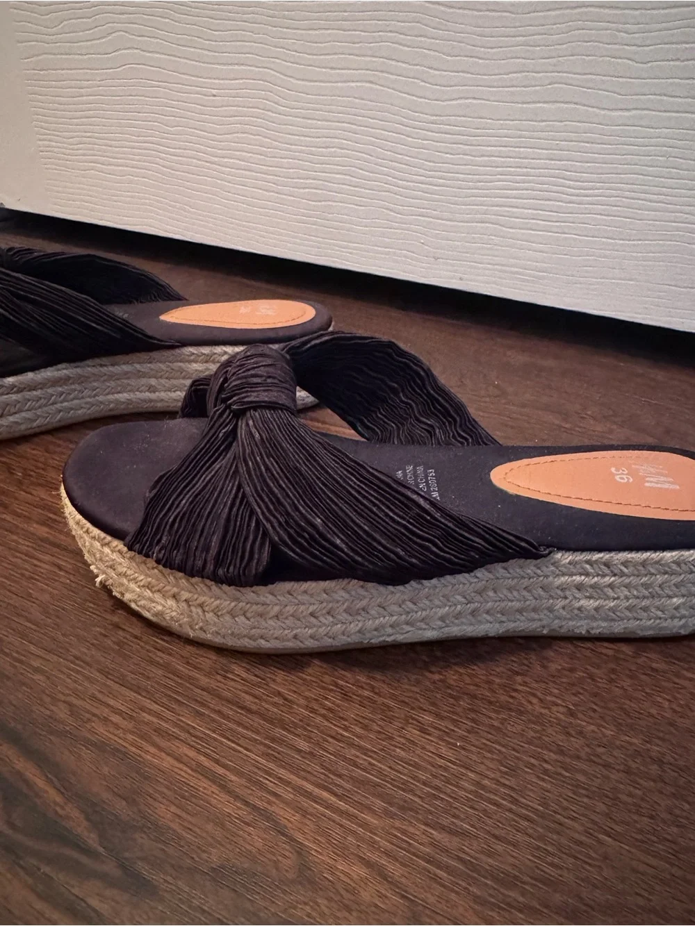 H&M Black Twisted Espadrille Platform Slide